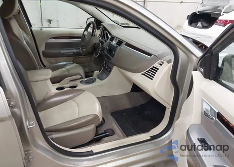 2008 Chrysler Sebring Limited z USA, uszkodzony, nr VIN 1C3LD66MX8N128425